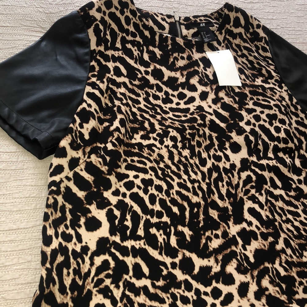 Leopard Top - Picture 2 of 4